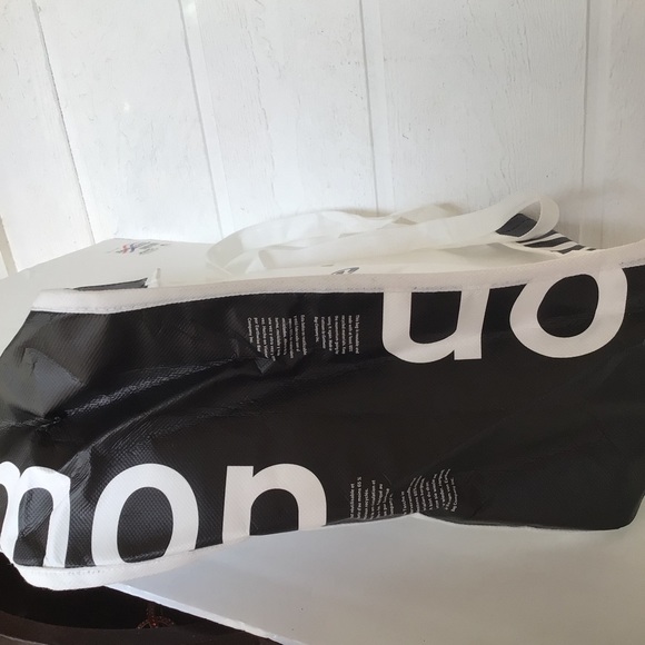 LULULEMON LARGE REUSABLE BLACK AND WHITE TOTE BAG - Picture 9 of 10